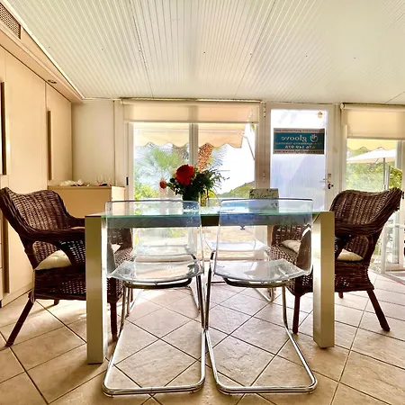 Beachfront Luxe 1 By Gloove Villajoyosa
