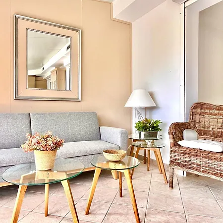 Apartment Beachfront Luxe 1 By Gloove Villajoyosa