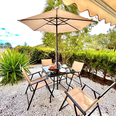 Beachfront Luxe 1 By Gloove Apartment *